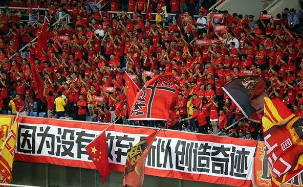 从筹备到拍摄、再到后期制作，《上海堡垒》剧组历时六年，挑战中国的第一部科幻战争电影